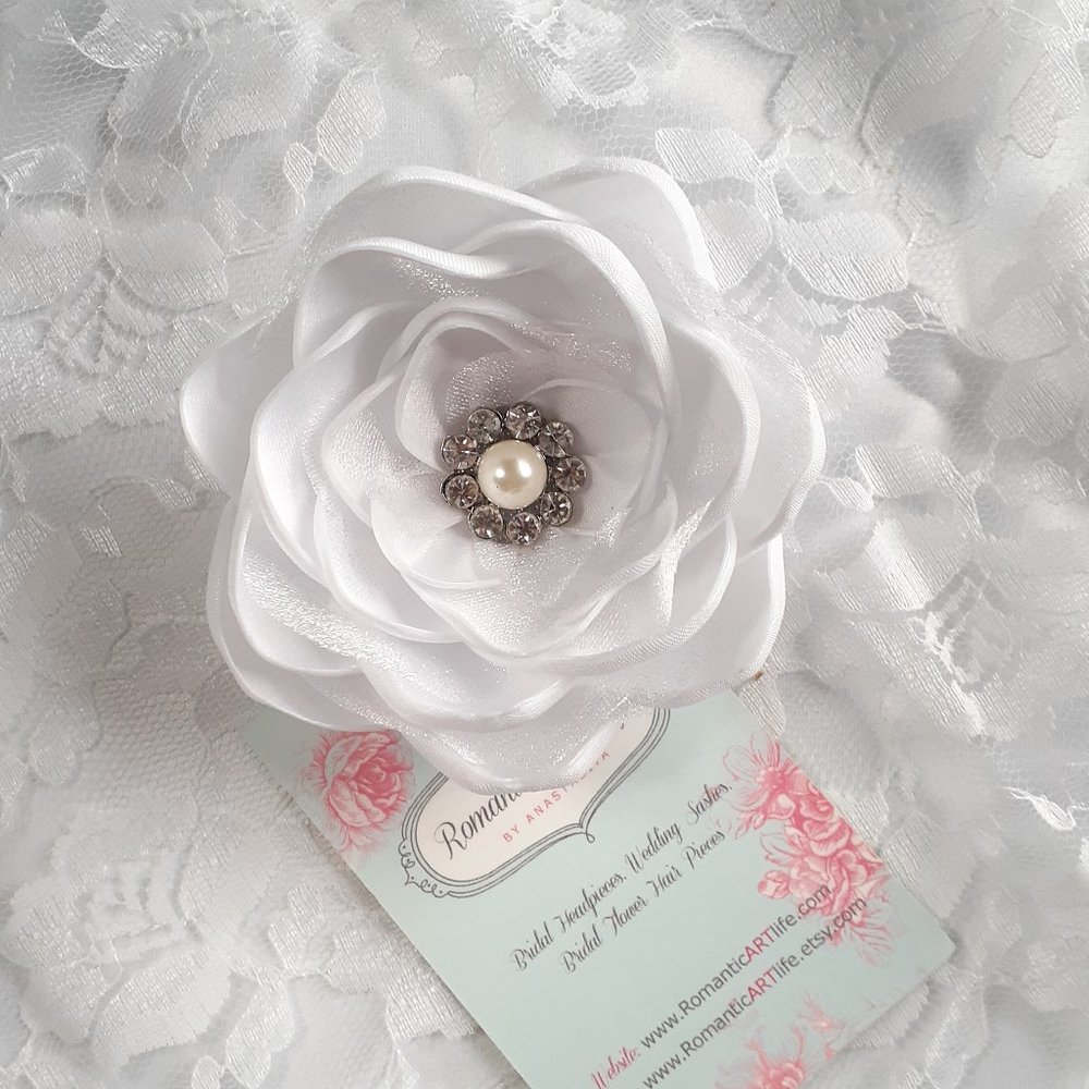 White Flower Hair Clip
